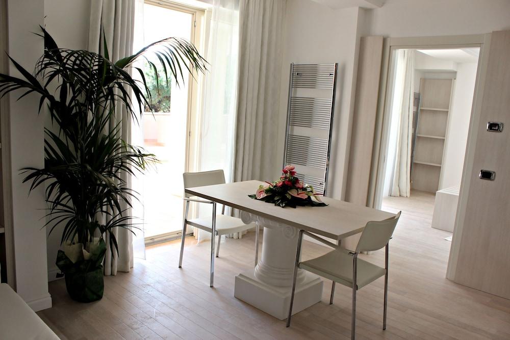 Boutique Hotel Paradiso Bovelacci Milano Marittima Exterior foto